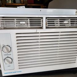 🌞EMERSON 5,000 BTU Window Air Conditioner-Excellent Condition!