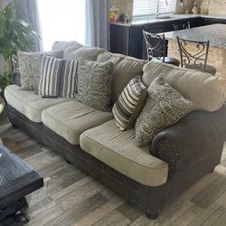 4 PCS Living Room Sofa Set (Quality) Includes Center Table