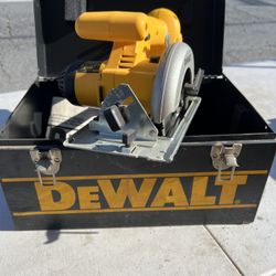 Dewalt Saw