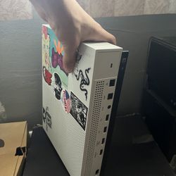 Xbox One S