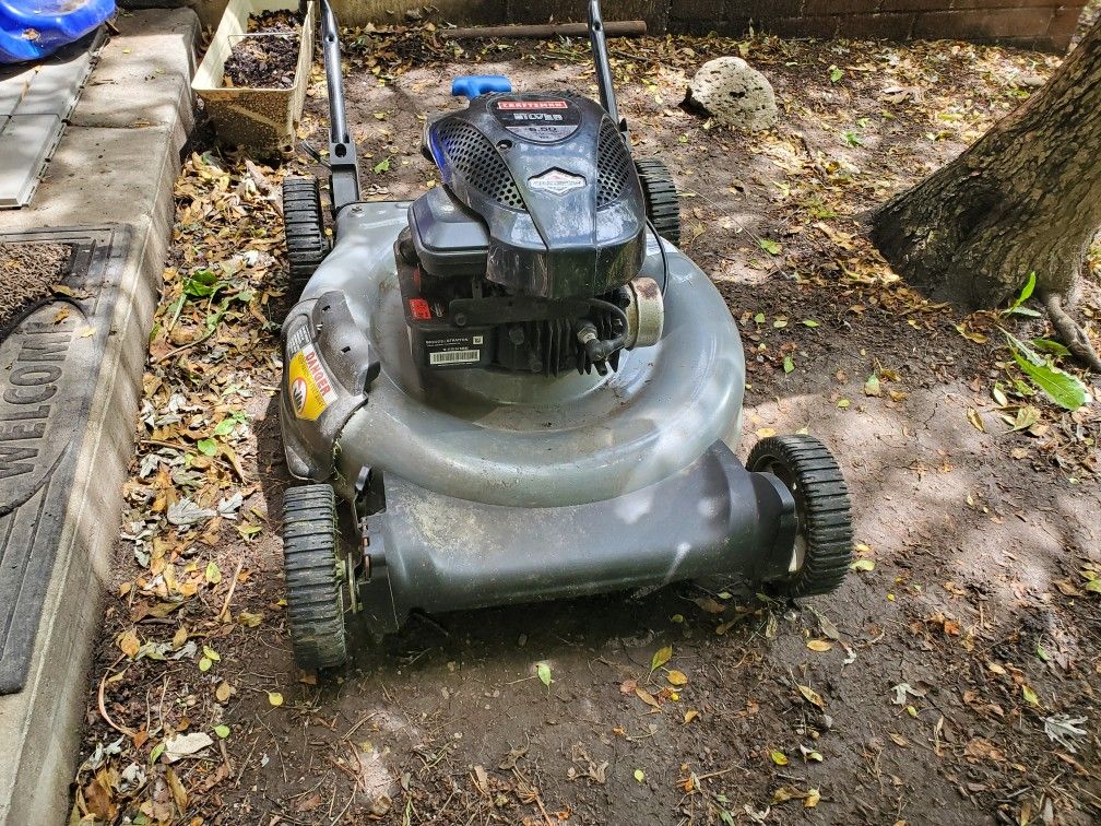 Craftsman Briggs & Stratton Silver series, 5.50, 158cc for Sale in