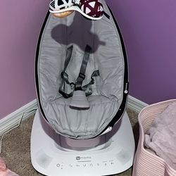 4 Mom Mamaroo