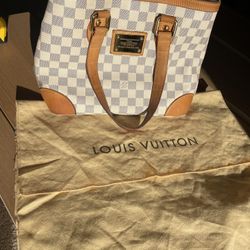 Louis Vuitton Hampstead Pm Shoudler