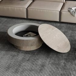 Loheer - 31.5 Inch Round Coffee Table Brown Color