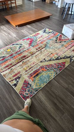 5’2’’ X 7 Rug