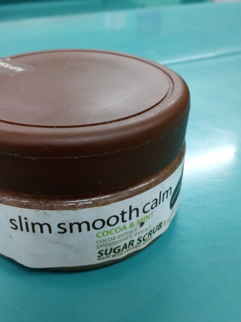 Slim Smooth Calm Scrub