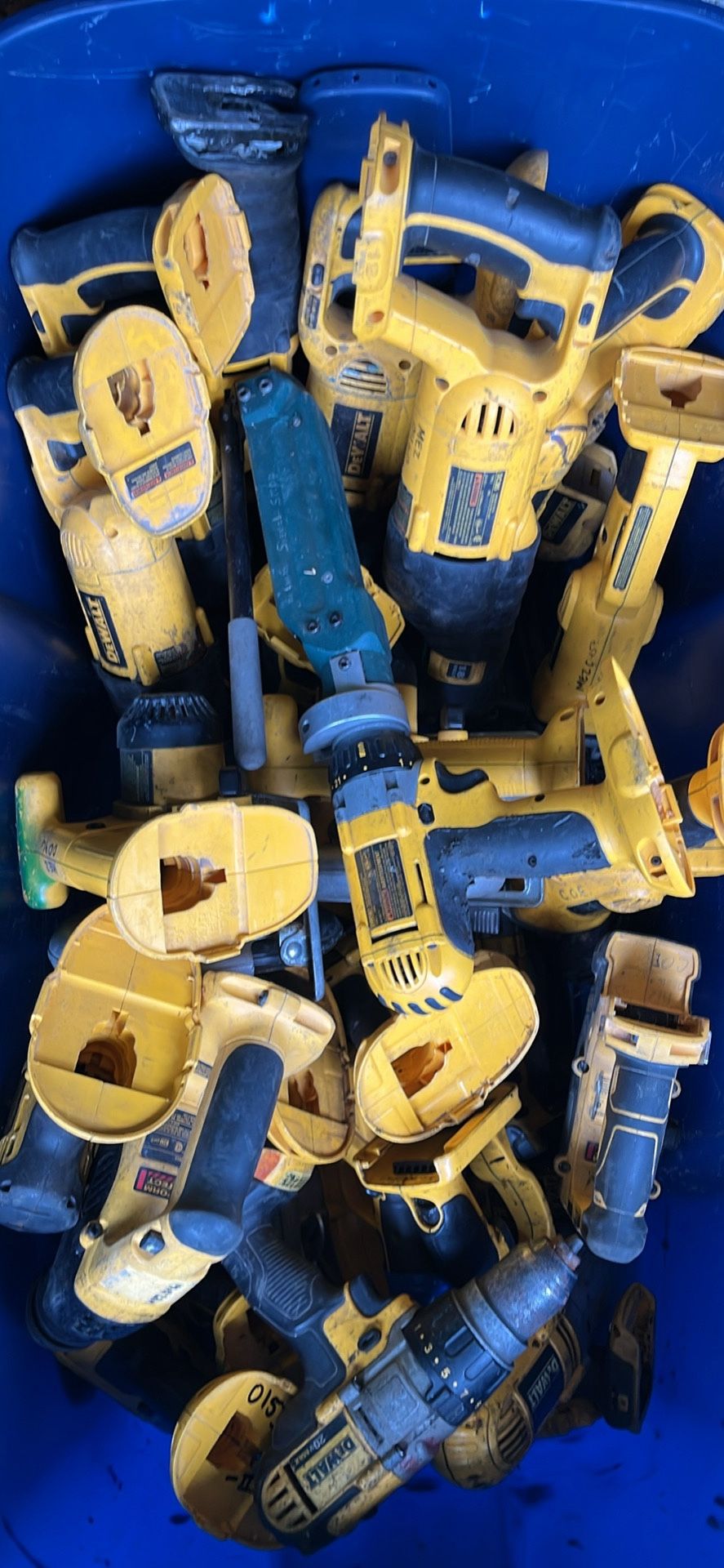 Big Lot Of Dewalt Tools