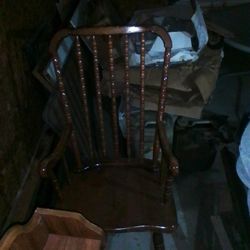 Wood Rocking Chair 