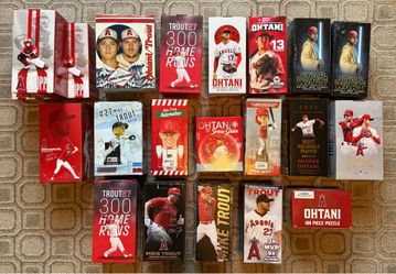 Ohtani  Mike trout bobble heads