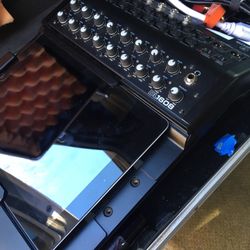 Mackie DL1608 Dig/Analog Mixer