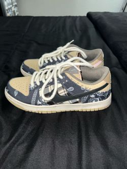 Travis Scott dunks