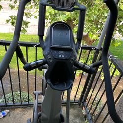 Bow flex max trainer m6 Elliptical