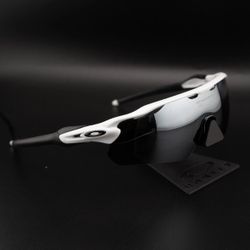 Oakley Radars 