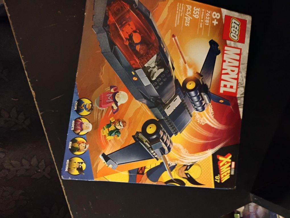 Marvel X Men Jet 76261