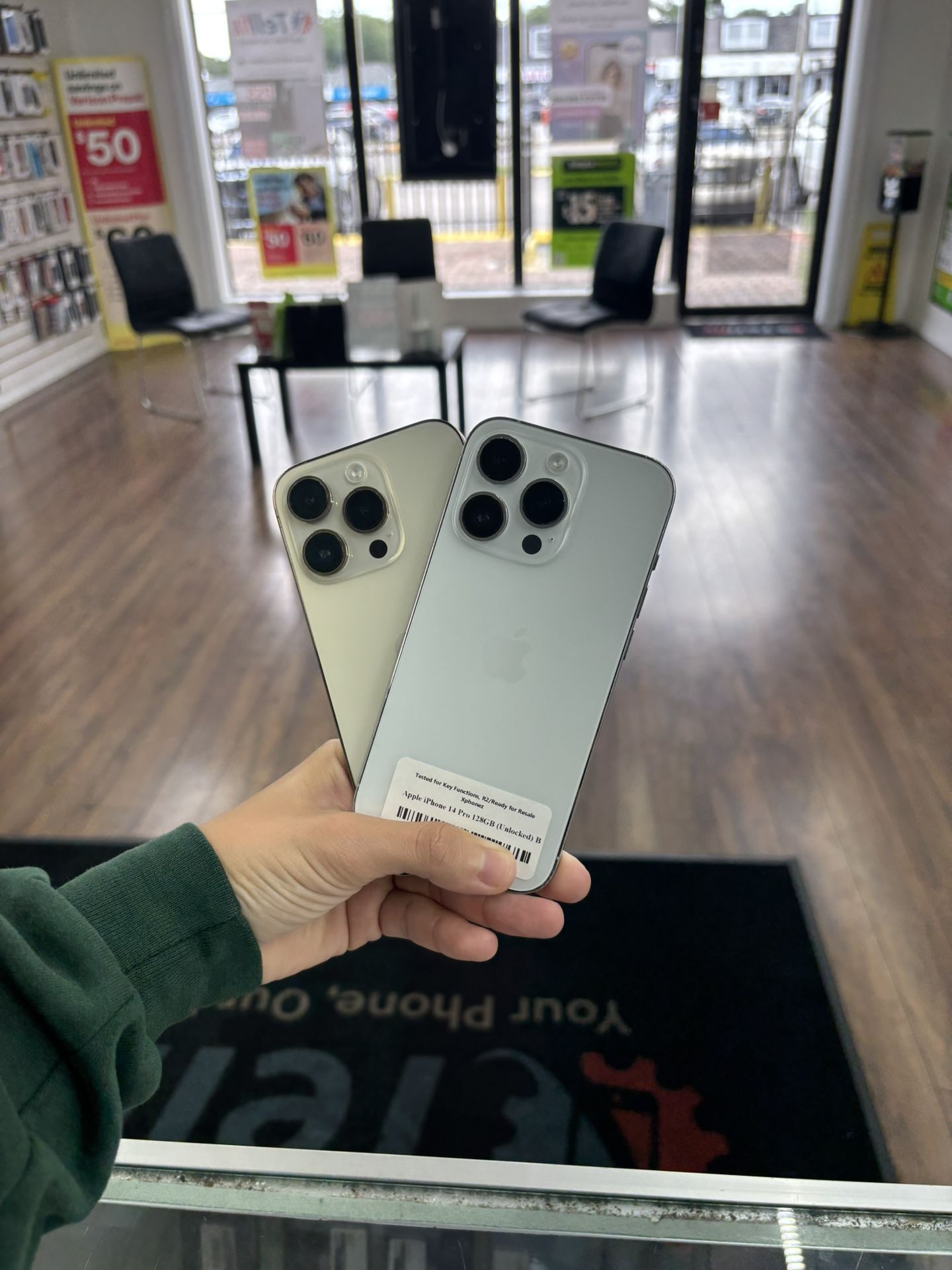 iPhone 14 Pro Unlocked 128gb $99 Down
