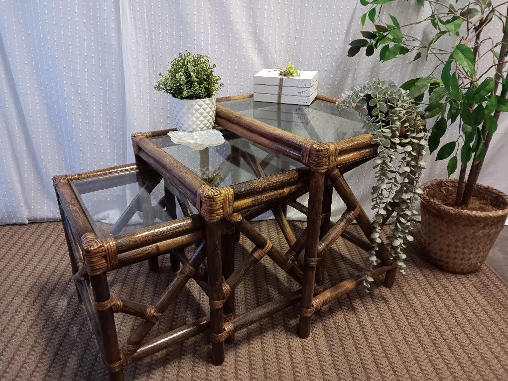 Gorgeous Rare Vintage Bamboo 3 Piece Nesting Set For SALE 