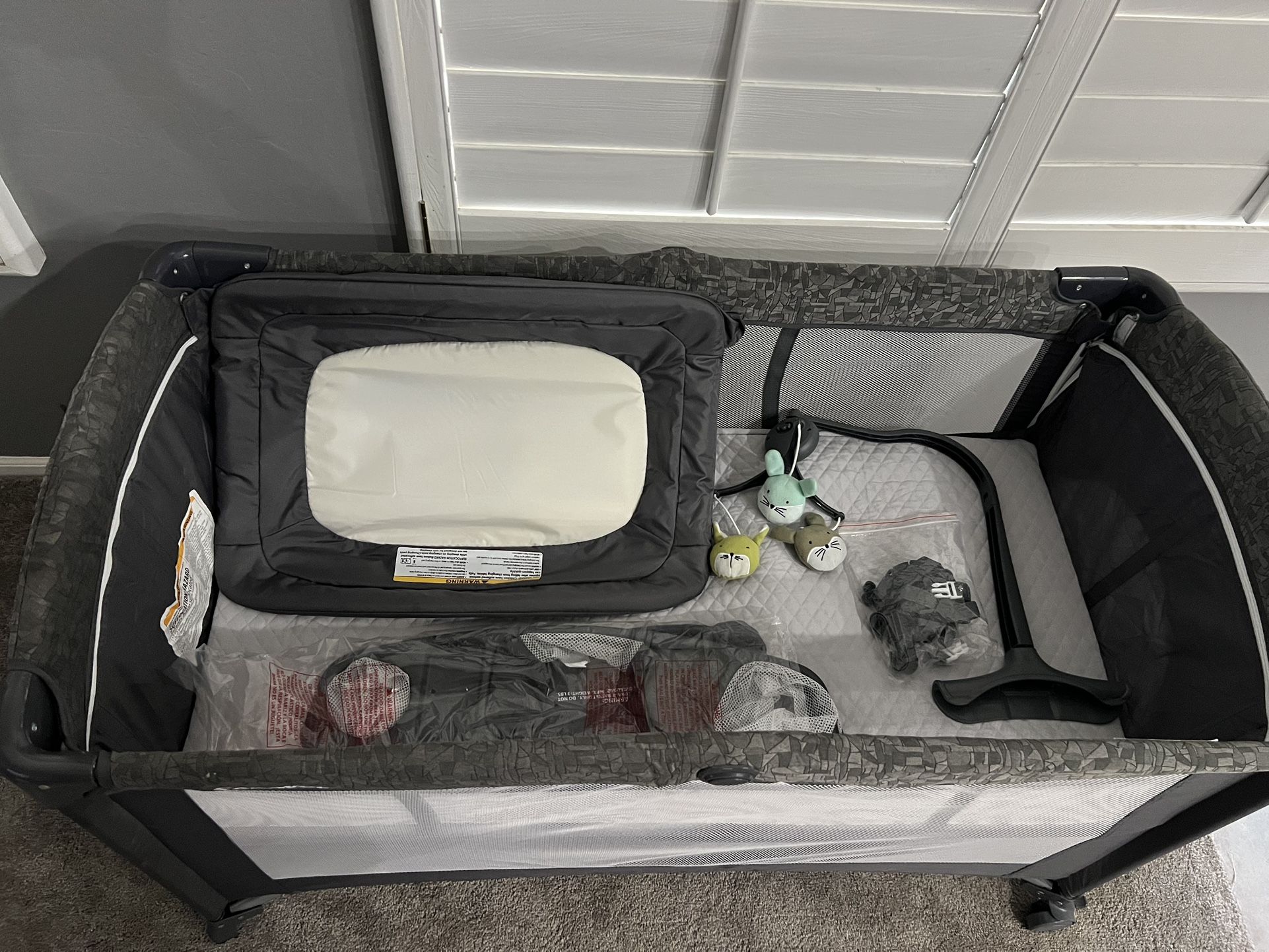 Adovel Baby Bed