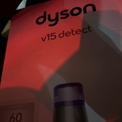 Dyson V15