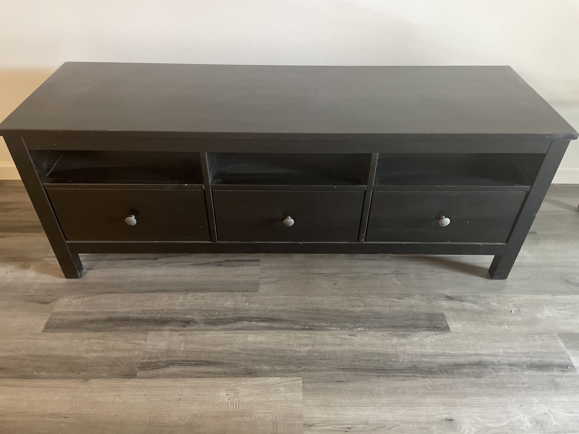 Black Wood TV Stand W/Drawers