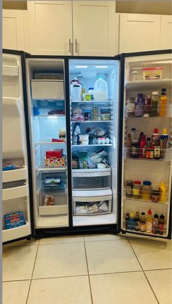 Side-by-Side Refrigerator with Ice Maker