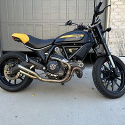 Black And Yellow Ducati Scrambler Full Throttle 800cc