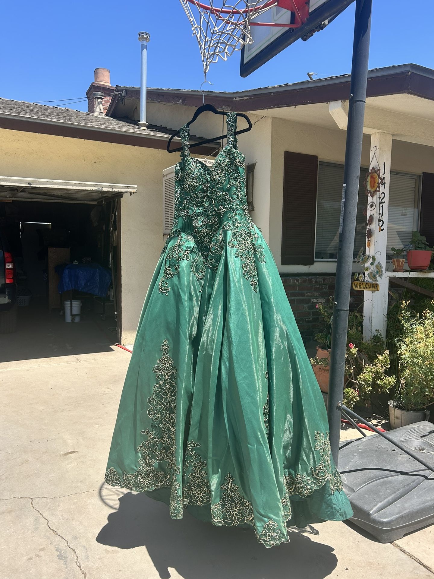 emerald green quinceañera dress