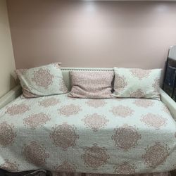 Twin Daybed