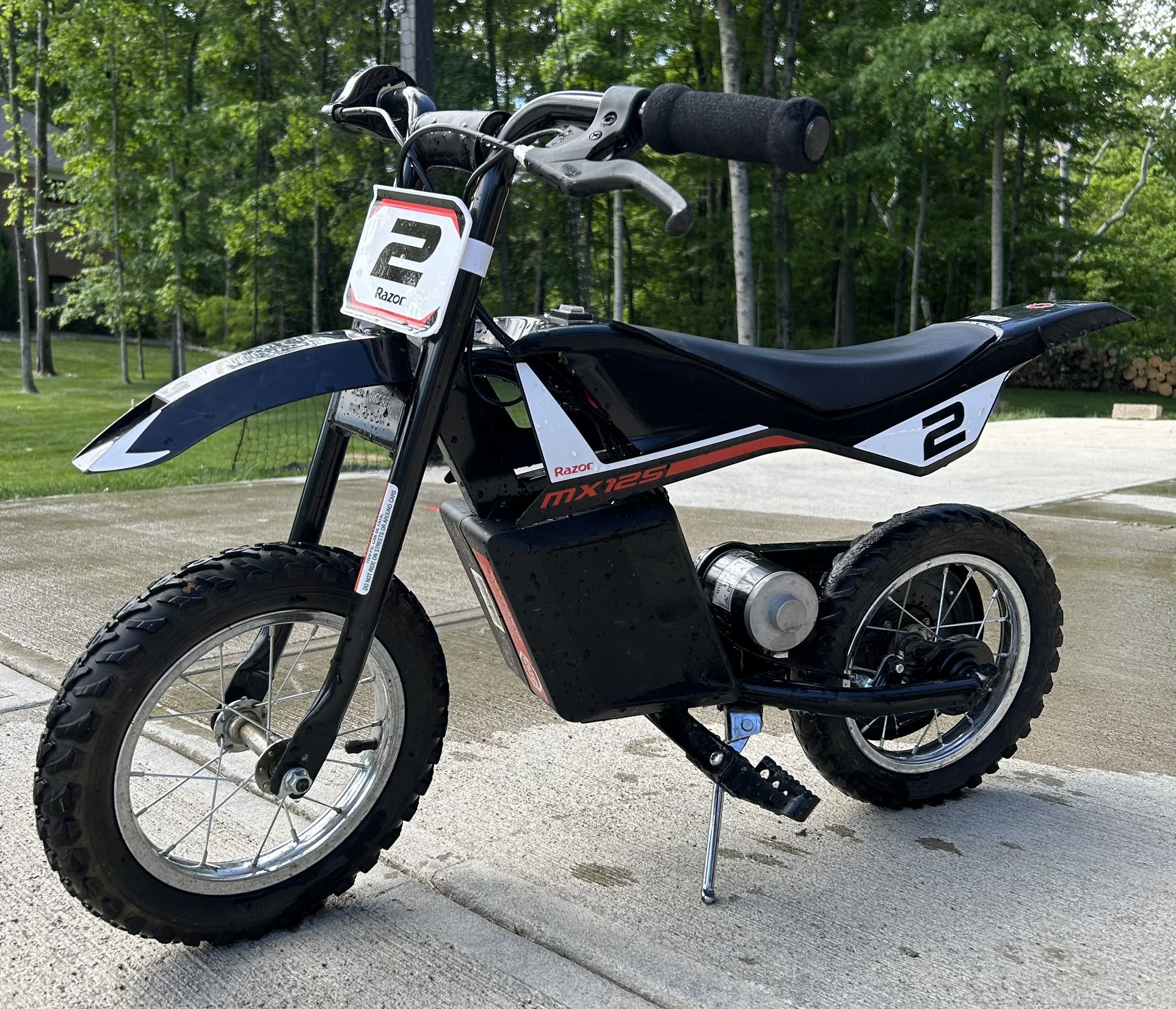 Razor Electric Dirt Bike Mx125 W/charger (good Condition) for Sale in
