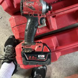 M-18 Impacto Drill Con Bateria 6.0 Calado $85
