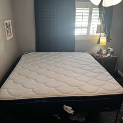 King Size DreamCloud Premier Hybrid Mattress 