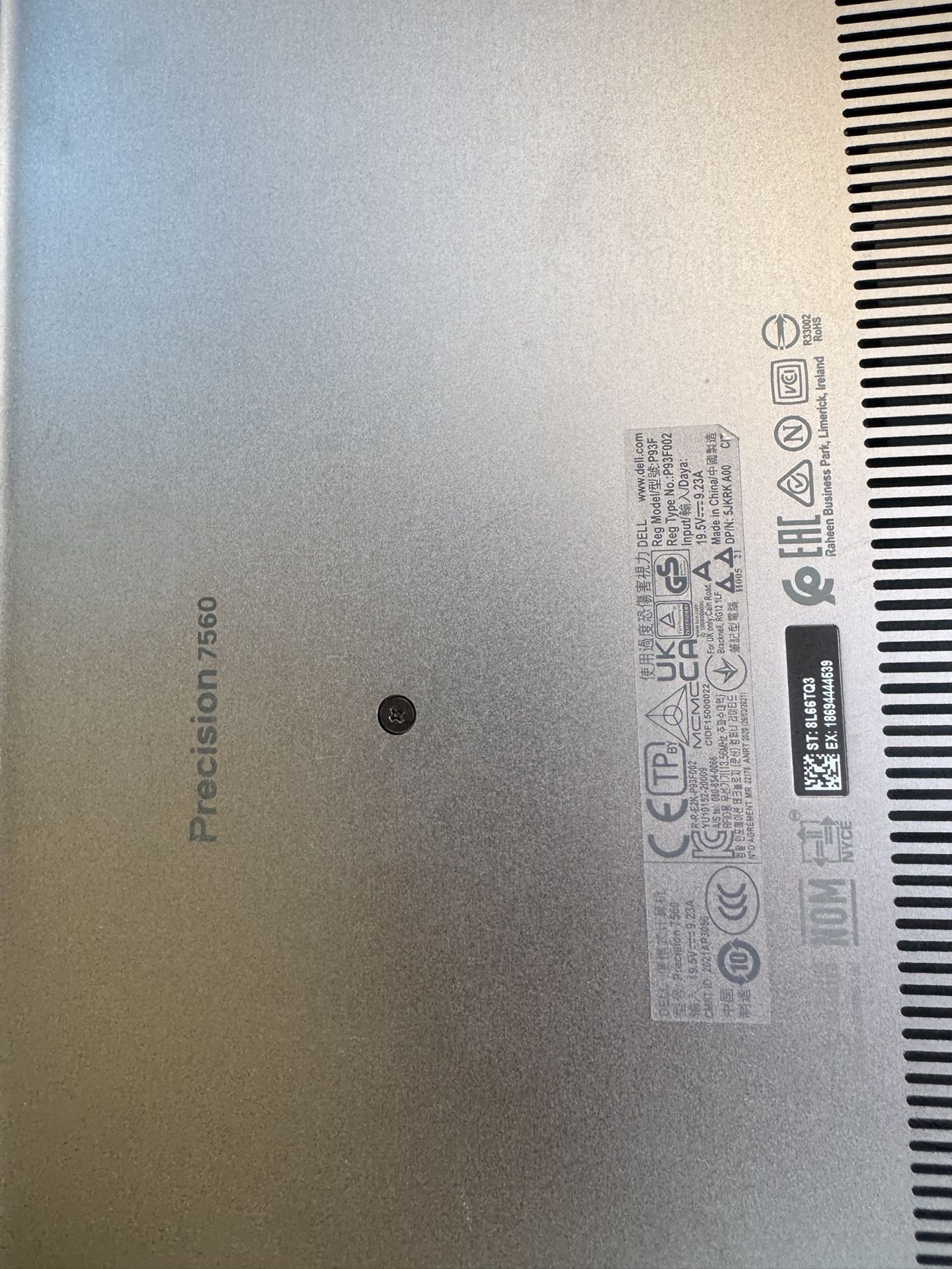 Dell Precision 7560