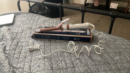 Conair curling iron
