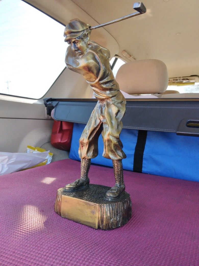 VINTAGE BRONZE GOLFING STATUE 