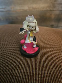 Pearl Amiibo
