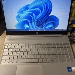 HP 15 inch laptop I5 11th Gen 16gb Ram 256gb nvme Ssd