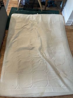 Queen Matress topper - free