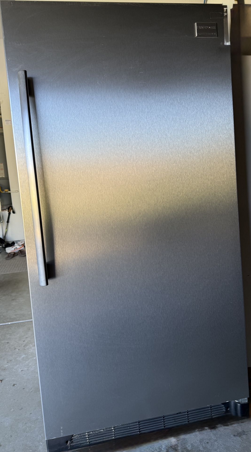 Stainless Single Door Frigidaire Refrigerator 17 CFT