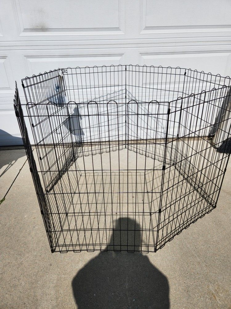 Dod Playpen/ Gate $45 New  ( Size In The Picture)