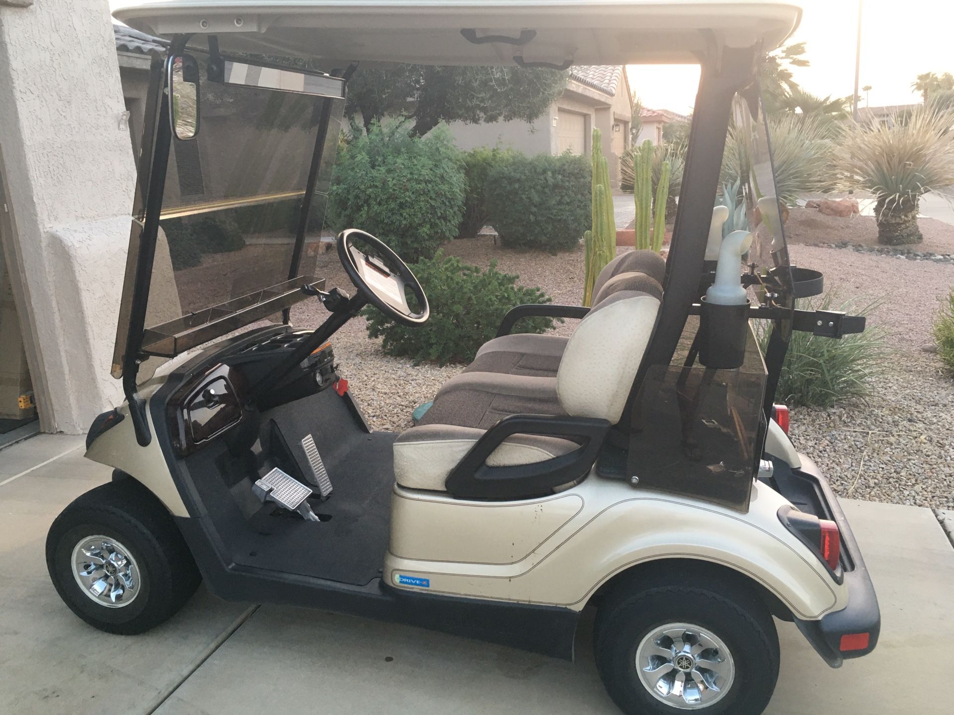 2010 Yamaha Electric Golf Cart