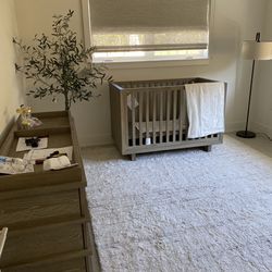 Like New Restoration Hardware Crib With Toddler Bed Conversion