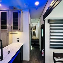 Forrest River Arctic Wolf 3360 Suite