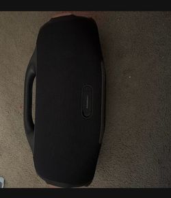 JBL boombox 4