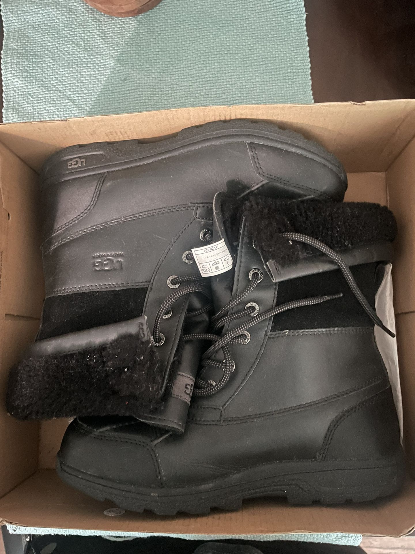 Ugg Boys K Butte BOOTS 