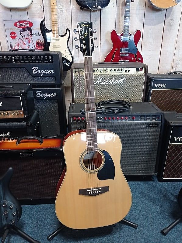 Acoustic Guitar Priced To Sell,All Products : American Fashion Style Bags On Sale