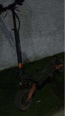 Blade dual motor electric scooter