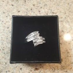 Ladies Diamond ring