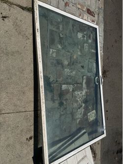 Free sliding door