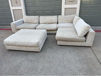 Deep Roomstogo Sectional Couch