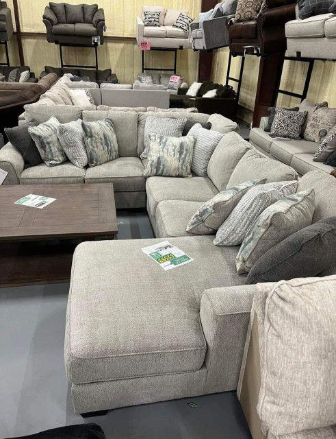🎀Ardsley Pewter RAF Sectional

 🥇Very Special Product  