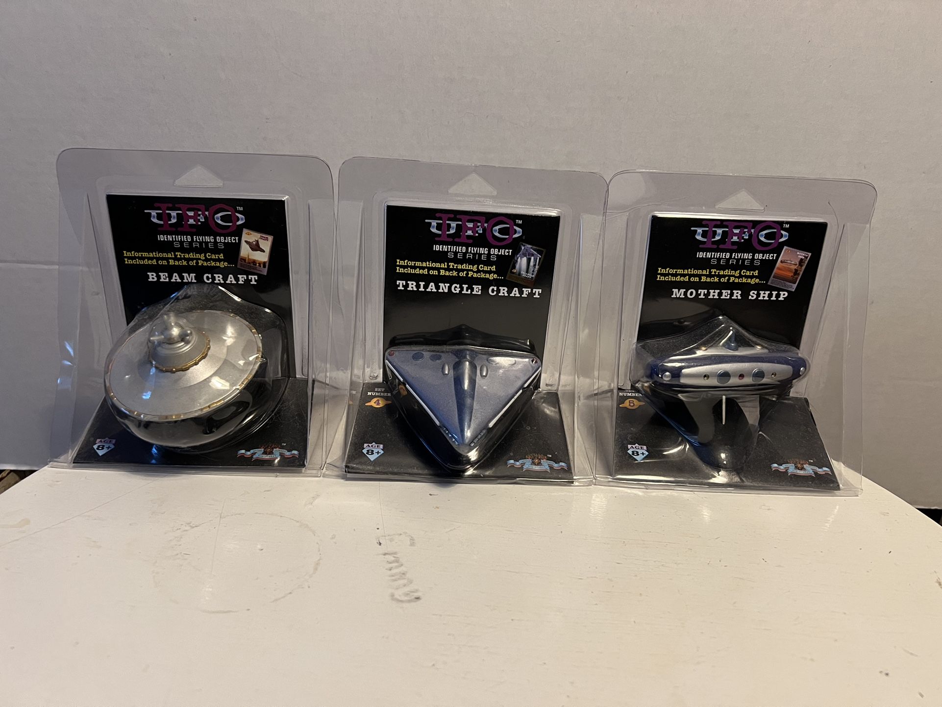 Shadowbox UFO Series Lot Of 3